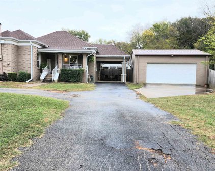 501 Willingham, Whitehouse