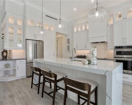 1660 Orleans Ct, Marco Island