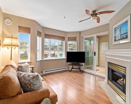 2565 W Broadway Unit 250, Vancouver