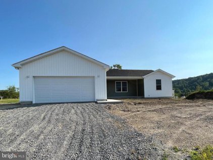 111 Ashton Cir, Berkeley Springs