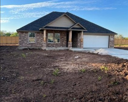 516 Yorktown Avenue, Clute