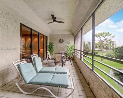 7472 La Paz Blvd Unit #301, Boca Raton