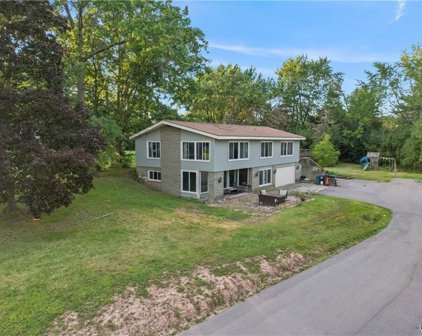 51 Winkler Drive, Grand Island