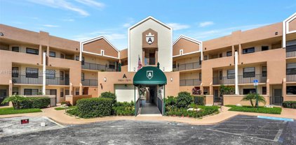 7229 Fairfax Dr Unit #203, Tamarac