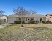1038 Woodmere  Drive, Lewisville image