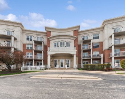 601 W Rand Road Unit #102, Arlington Heights