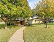 4101 Shannon  Drive, Fort Worth image