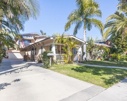 1135 E Chestnut St, Glendale