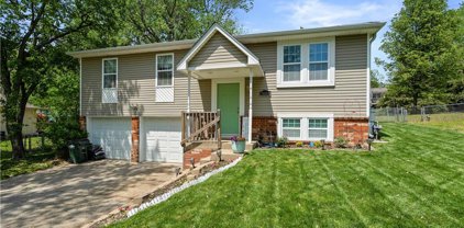 5009 NW Pennington Lane, Blue Springs