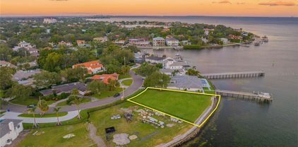 125 Bay Point Drive Ne, St Petersburg