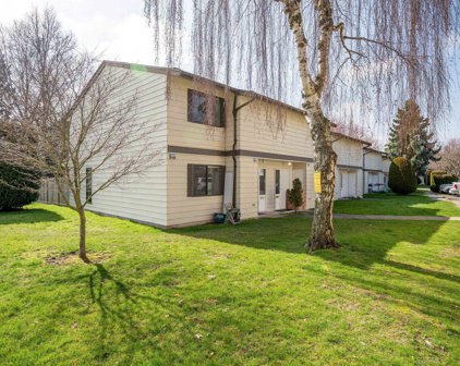 4800 Trimaran Drive Unit 28, Richmond