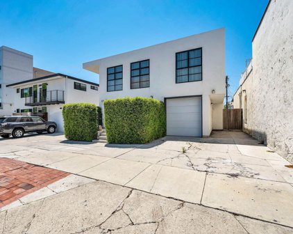 309 S Hamel Rd, Los Angeles