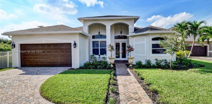 18 Lake Eden Dr, Boynton Beach