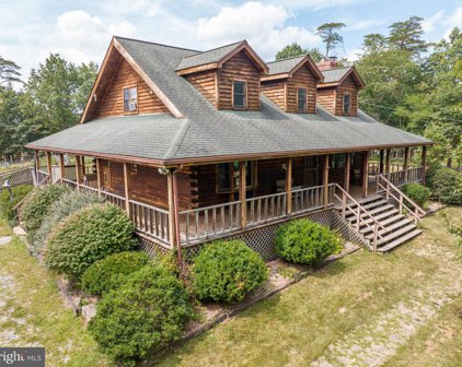 221 Gunpowder Ln, Inwood