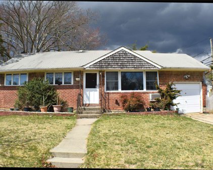 4 Haven Lane, Old Bethpage