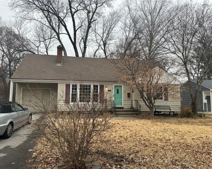4400 W 71st Terrace, Prairie Village