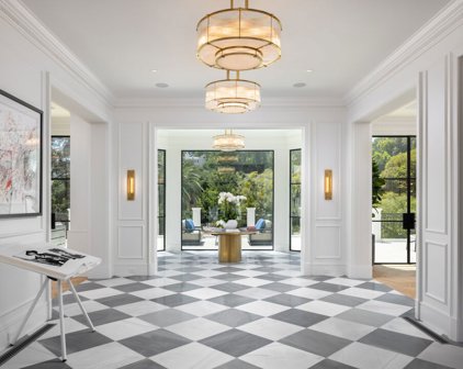 419  St Cloud Rd, Los Angeles