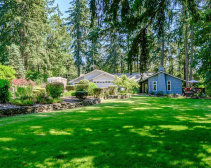 3346 Fir Tree Dr, Salem