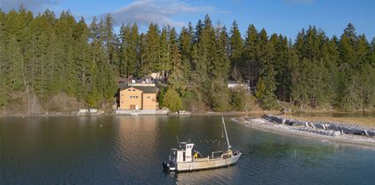 9930 Misery Point Road NW, Seabeck