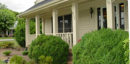 835 Countrywood Dr, Franklin