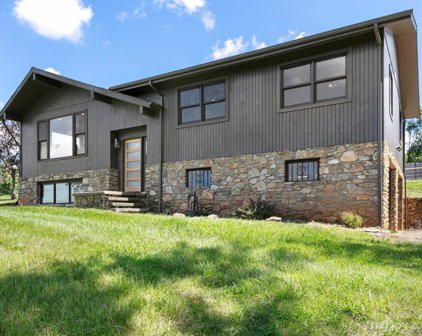 69 Salem  Road, Weaverville