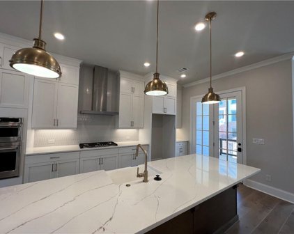 421 Burton Drive Unit 40, Alpharetta