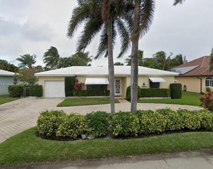 325 Cascade Ln, Palm Beach Shores