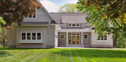 1770 Dodd Road, Mendota Heights
