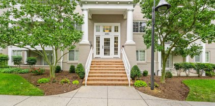 4081 S Four Mile Run Dr Unit #304, Arlington