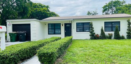 1195 Nw 128th St, North Miami