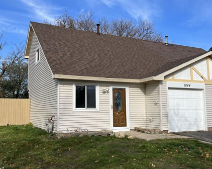 1844 Whitney Drive, Hanover Park