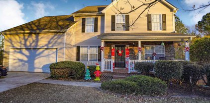 300 Dearing Woods Way, Covington