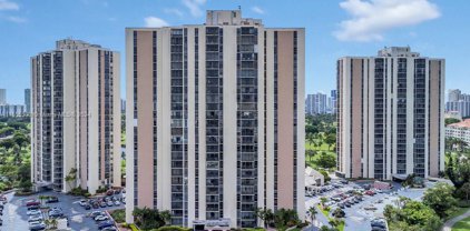 20301 W Country Club Dr Unit #1421, Aventura