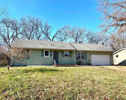 8012 Elm Avenue, Raytown