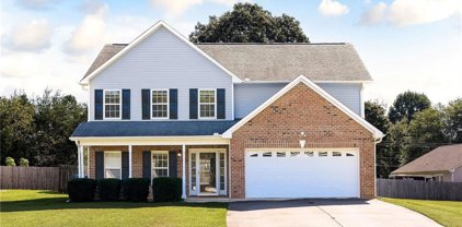 5205 Pembrooke Forest Court, Winston Salem