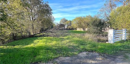 1009 N Old Highway 81, Kyle