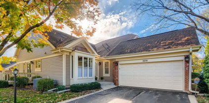 2231 N Lake Shore Circle, Arlington Heights