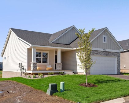 17935 Gresford Lane, Lakeville