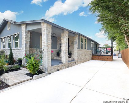 717 E Myrtle St, San Antonio