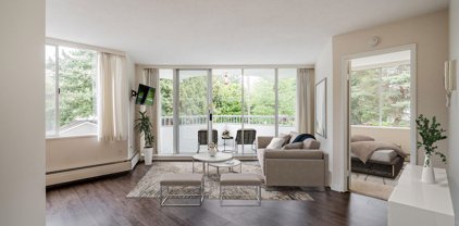 4691 W 10th Avenue Unit 101, Vancouver
