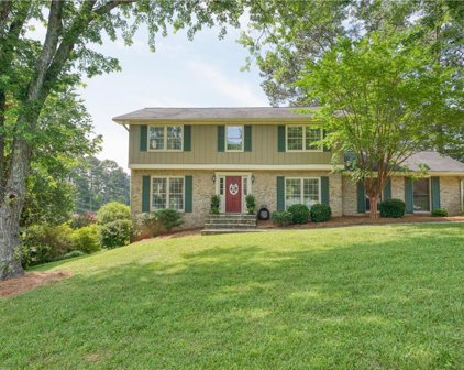 4682 Kenneth Sw Drive, Lilburn