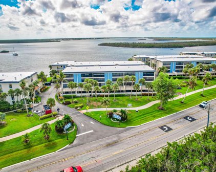 1651 Beach Road Unit 409, Englewood