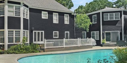 35 Wedgewood Drive, Hopkinton