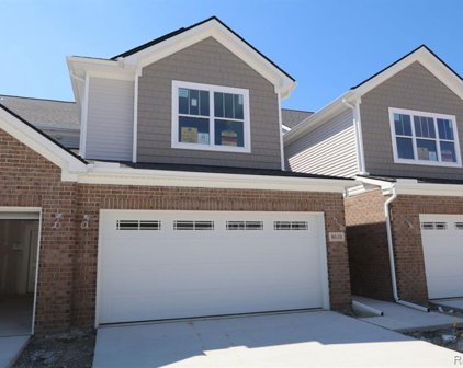 8610 GROVE, Washington Twp