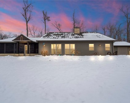 6348 33rd Ave. Dr., Shellsburg