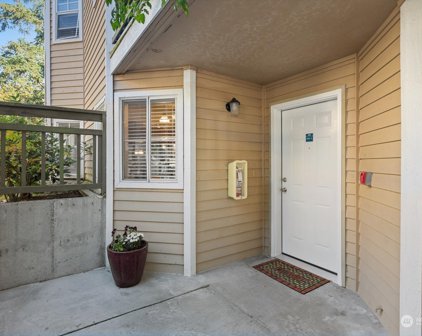 5300 Harbour Pointe Boulevard Unit #306A, Mukilteo