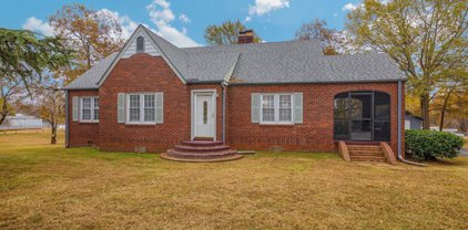 709 W Main Street, Pickens