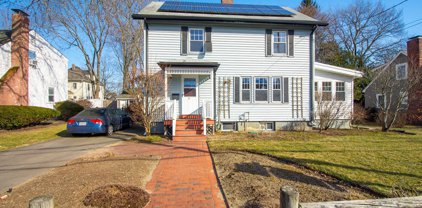 32 Emerson Road, Needham