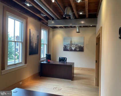 16 W Market St, West Chester