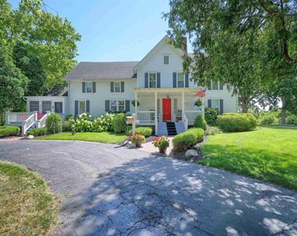 5245 N Adams, Oakland Twp